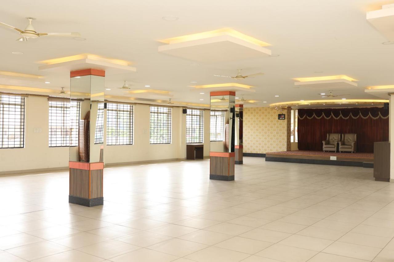 Victory Grand Attibele Hotel Екстериор снимка